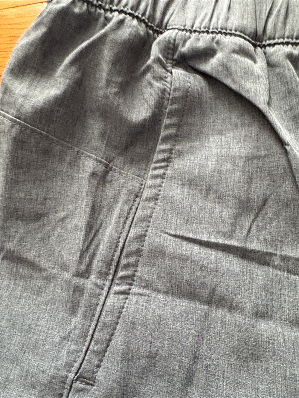 Old Navy Men's Slate Blue Flat-Front Elastic-Waist Shorts - Picture 4 of 6